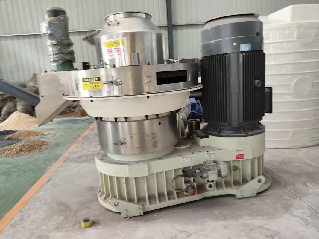 Industrial Large Capacity 2.5-3t/h Biomass Pellet Machine Ring Die Design For Processing Straw Grass Rice Husk Wood Sawdust